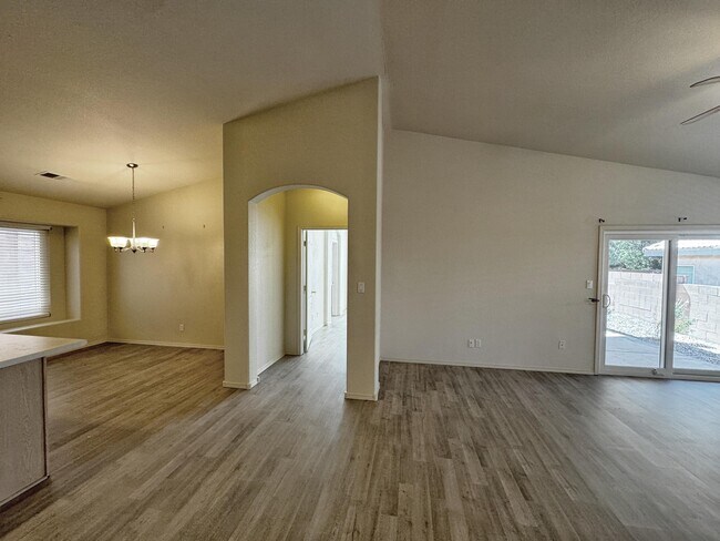 Building Photo - 7152 Elk Creek Rd NE