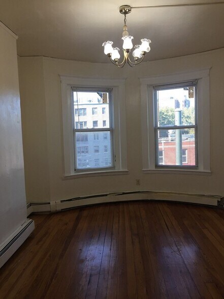 Building Photo - 20 S Huntington Ave