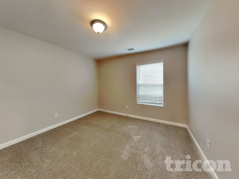 Building Photo - 1008 Eldon Ln