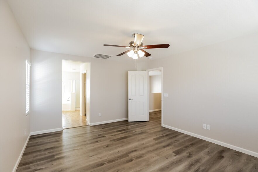 Building Photo - 1722 S Roanoke St