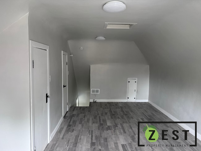 Building Photo - Beautifully Remodeled Home!