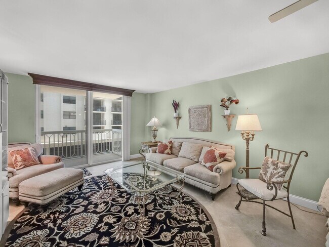 Building Photo - 125 S Ocean Ave