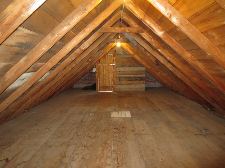 Attic - 505 Flambeau Ave