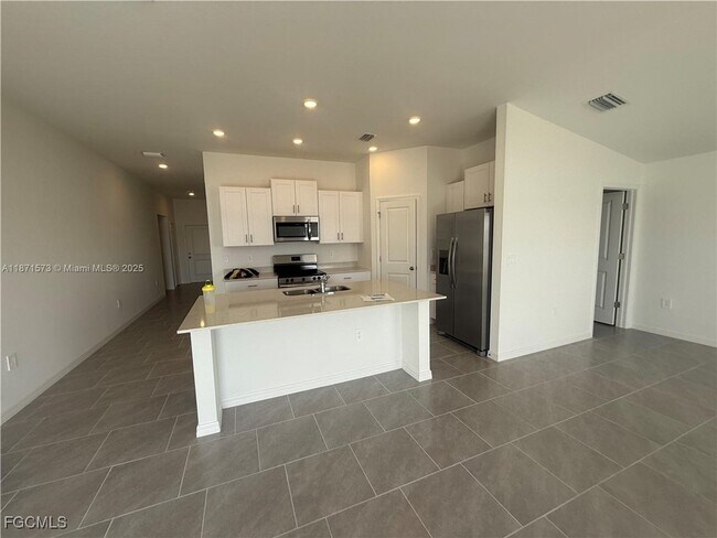Building Photo - 17699 Paradiso Wy