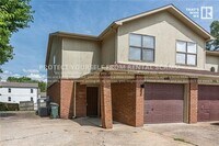 Building Photo - 688 W Martha Dr