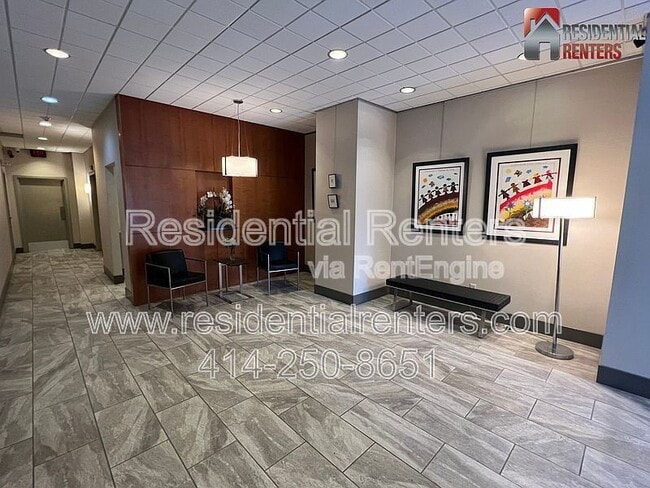 Building Photo - 1707 N Prospect Ave