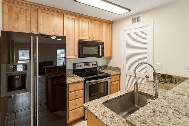 Building Photo - 210 Granville Ct