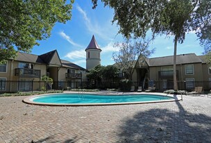 Building Photo - Foxcroft Apartments