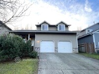 Building Photo - 14904 Woodland Ave E