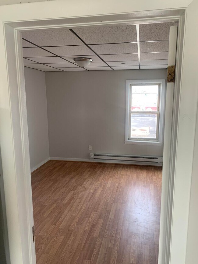 Building Photo - 50 Millbury St