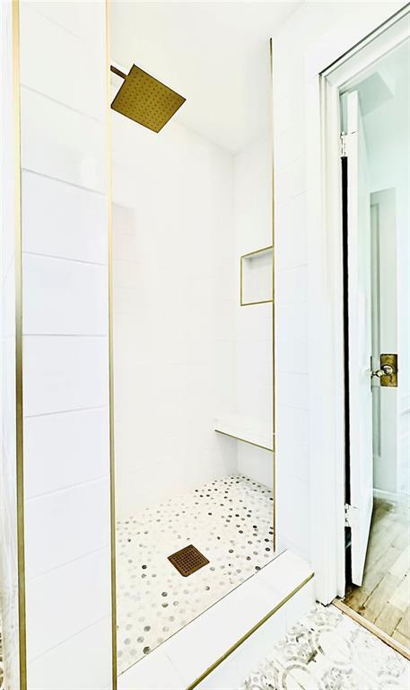 Building Photo - 38 Delmont Dr NE