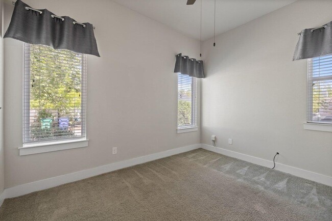 Building Photo - 13701 Ronald Reagan Blvd