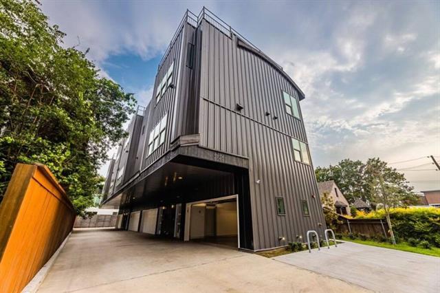 Building Photo - 5726 Oram St