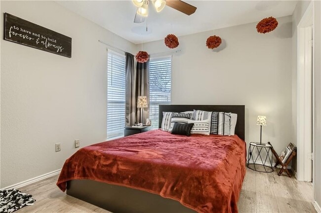 Building Photo - 2124 Redwing Way