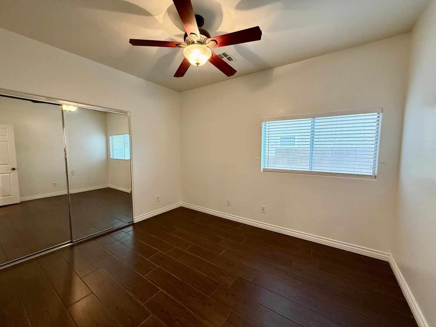 Building Photo - 3445 Conterra Park Ave