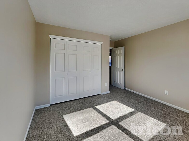 Building Photo - 6228 Glenshire Ln