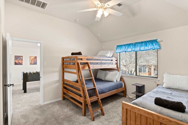 Building Photo - 201 Barkley Dr