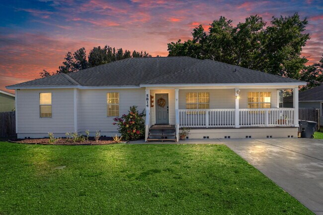 Primary Photo - 5814 Killarney Ave