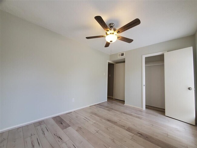 Building Photo - 19311 Lazy Valley Dr