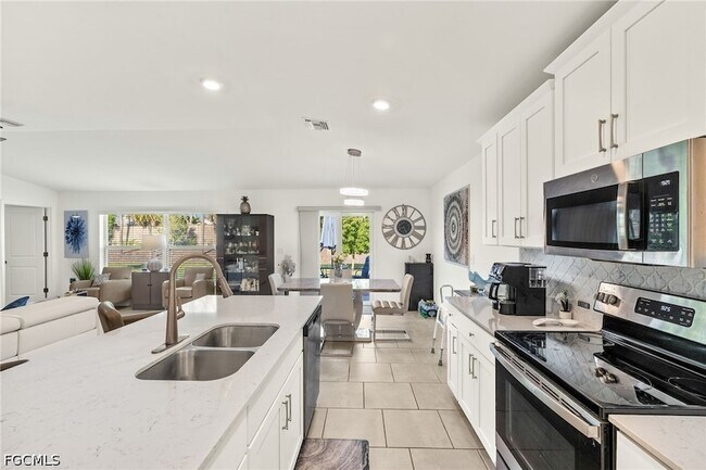 Building Photo - 3813 Treasure Oak Wy