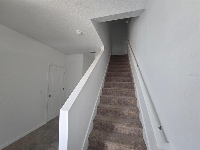 Building Photo - 936 Grandin St