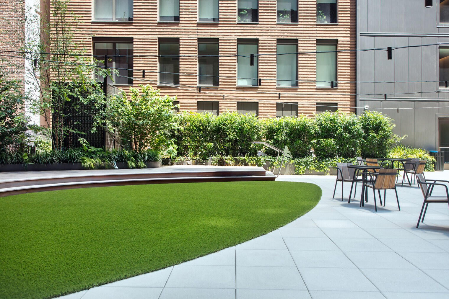 Building Photo - 244 W 29th St