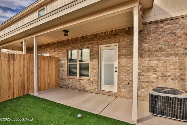 Building Photo - 2527 138th St