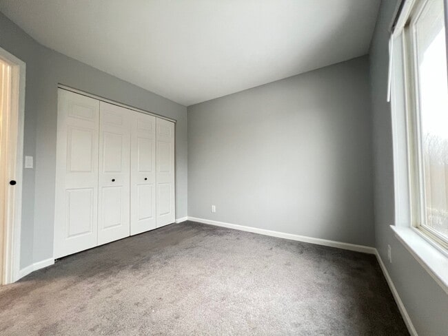 Building Photo - 22306 W Niagara Ct