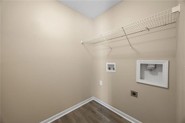 Building Photo - 760 Franklin Mill Trace