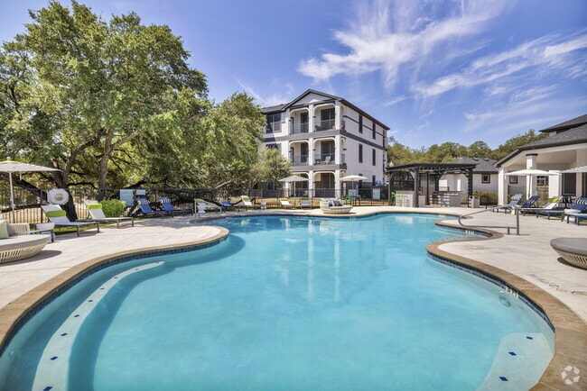 Building Photo - Summit at TPC