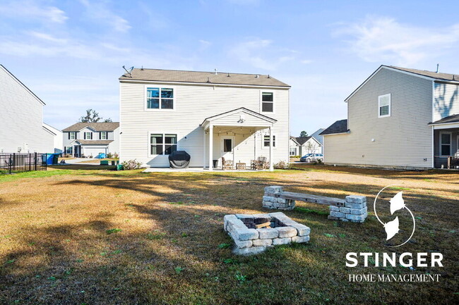 Building Photo - 4 Bedroom / 2.5 Bath Home For Rent in Shad...