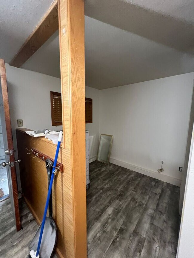 Building Photo - Reserve Now: Spacious, Newly Renovated 5-B...