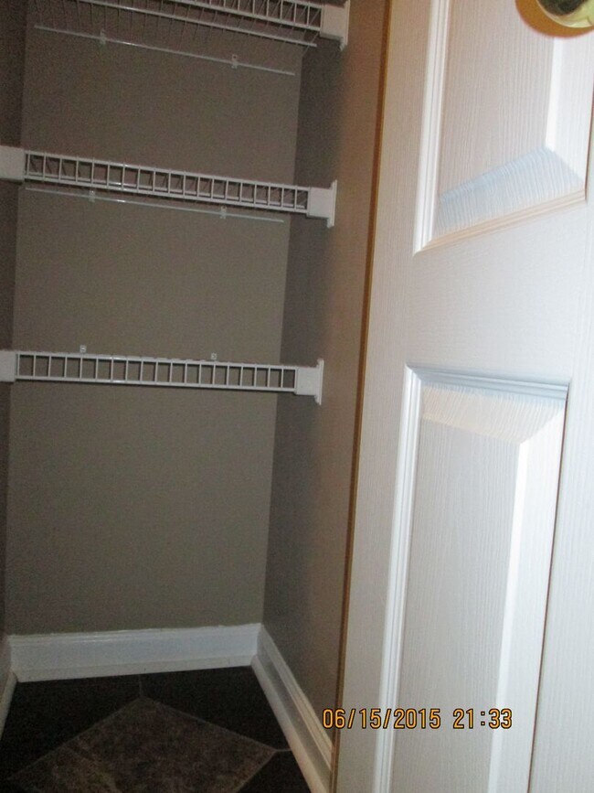 Building Photo - 6237A Dorsett Shoals