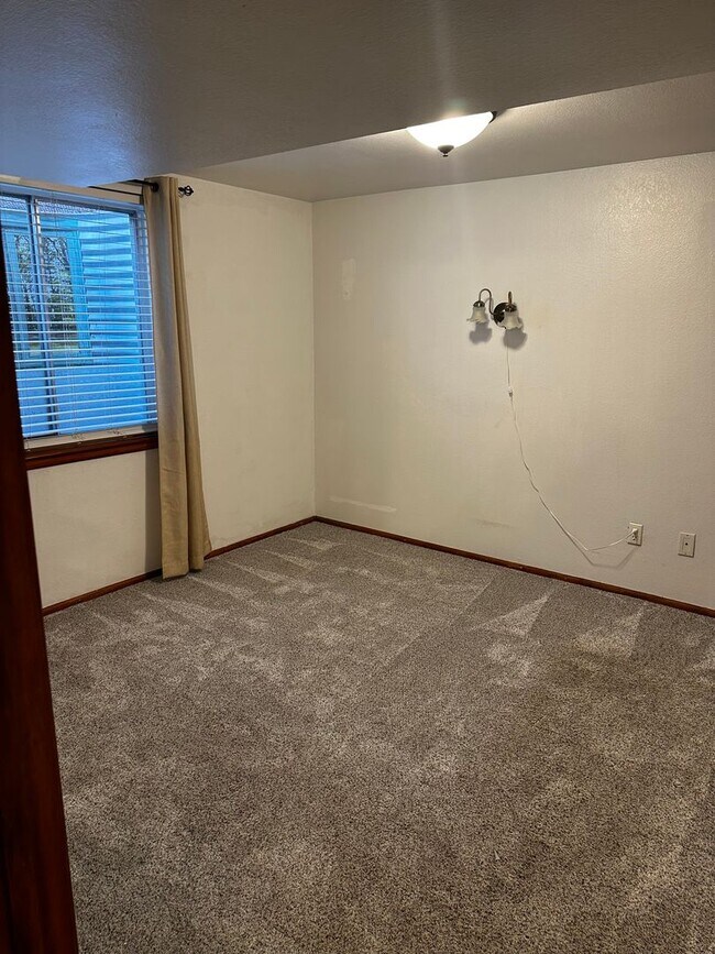 Building Photo - Valley at Rainbow Ridge - Arvada - Available Early July!