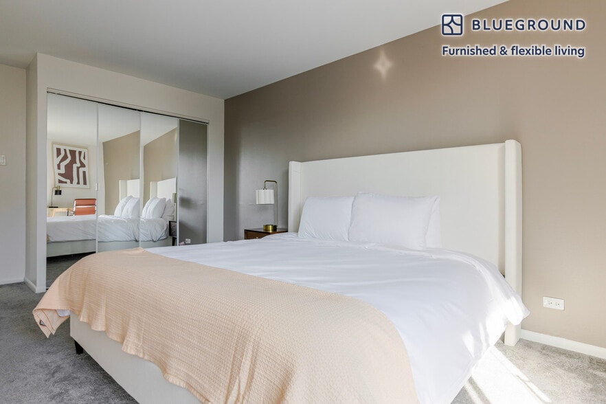 Building Photo - 901 S Ashland Ave