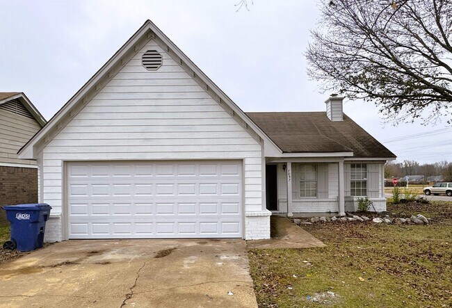 Primary Photo - 7097 Foxhall Dr