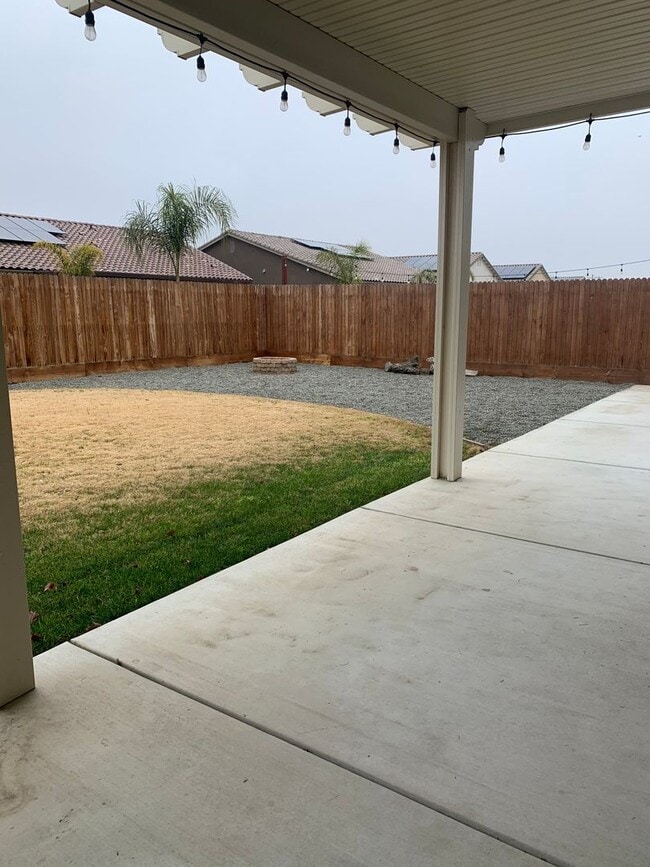 Building Photo - 4 BR 2 BA Coming Soon