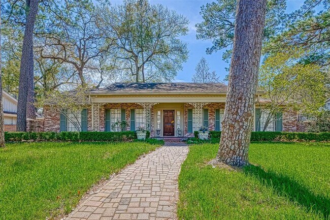 Building Photo - 12419 Huntingwick Dr