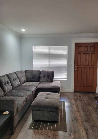 Building Photo - 4255 33rd St