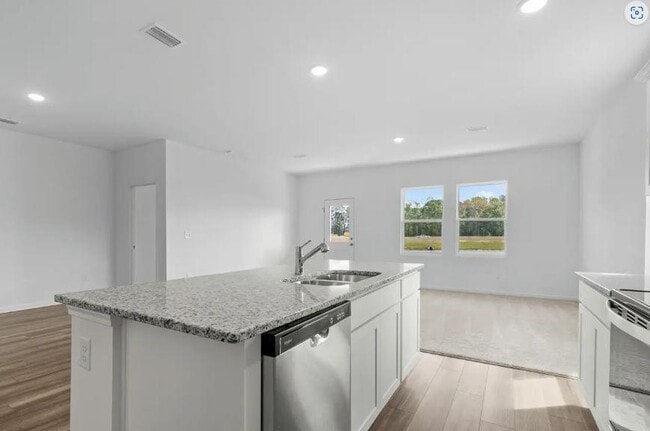 Building Photo - 141 Rother Pl