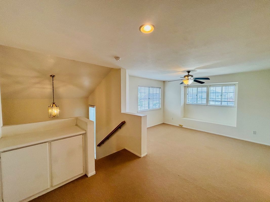 Building Photo - 3108 Tourmaline Ln