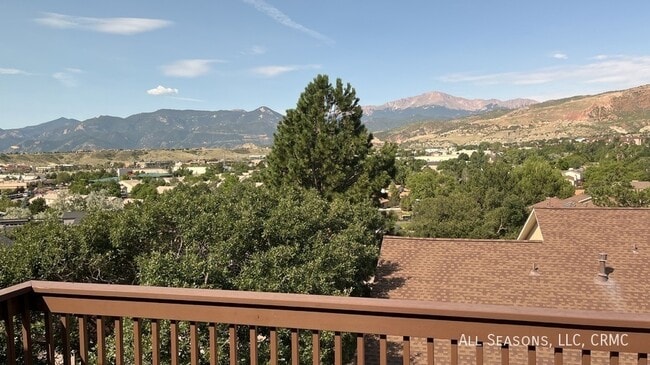 Building Photo - 5210 Driftstone Pl