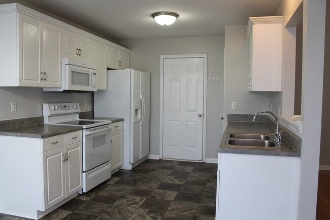 Building Photo - 1577 Autumn Dr