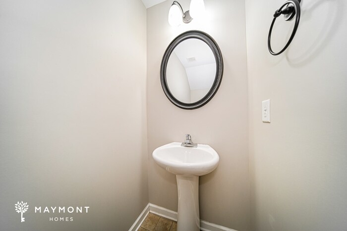 Building Photo - 927 Justice Dr