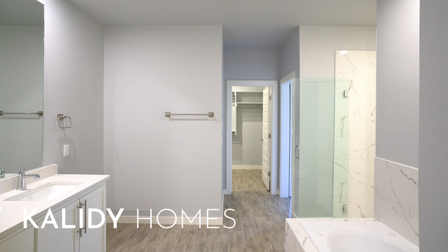 Building Photo - 303 Kirks Holw