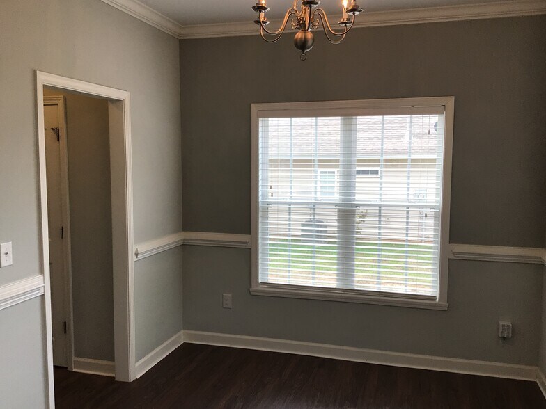 Building Photo - 2980 Cameron Village Ct