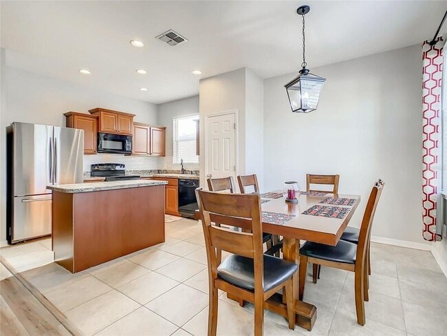 Building Photo - 210 Blackstone Creek Rd