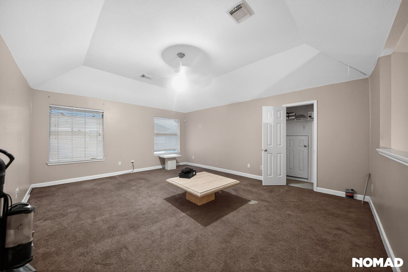 Building Photo - 1811 Quiet Hollow Dr