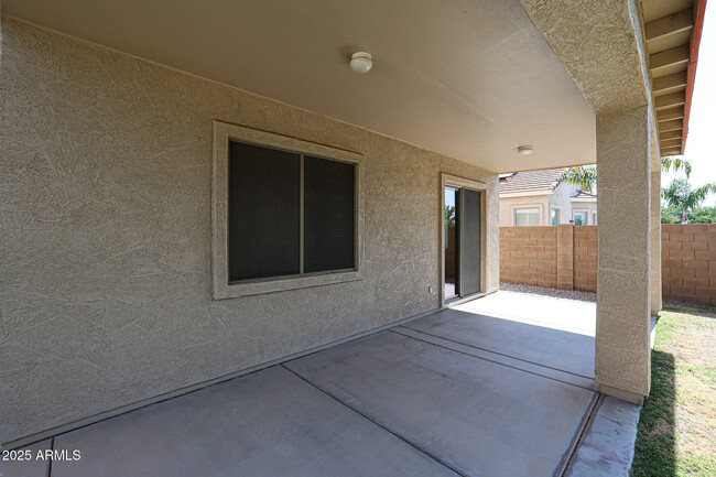 Building Photo - 16537 W Desert Ln