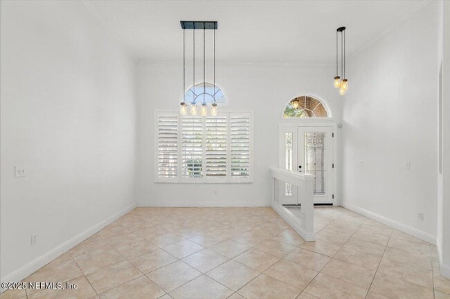 Building Photo - 4126 Richmond Park Dr E